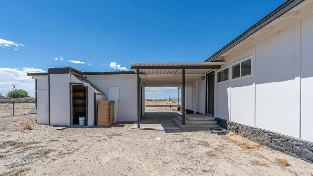 786 Molokai Avenue Thermal, CA 92274