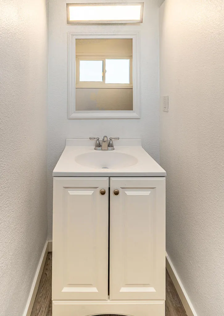 786 Molokai Avenue Thermal, CA 92274