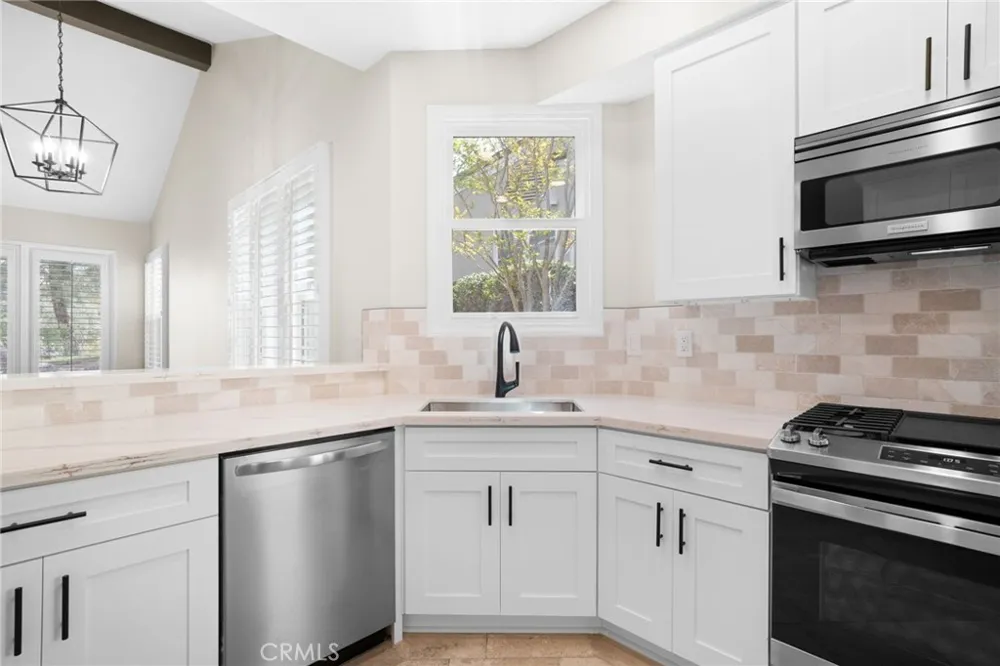 38510 Glen Abbey Lane Murrieta, CA 92562