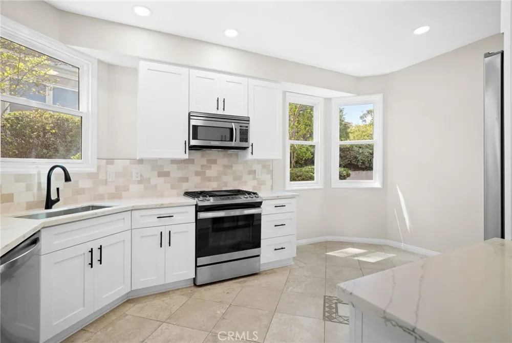 38510 Glen Abbey Lane Murrieta, CA 92562