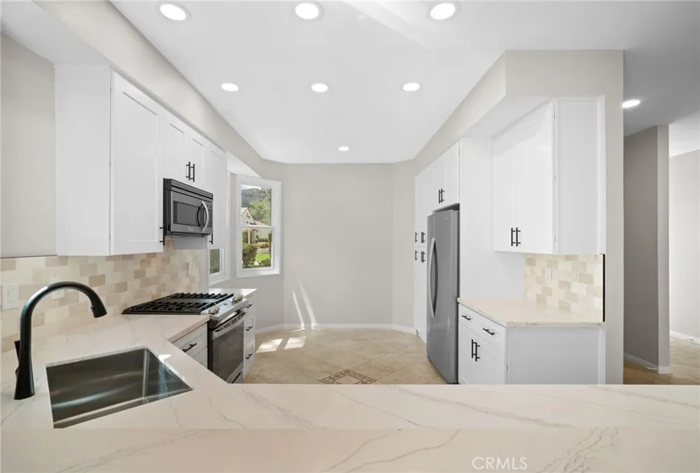 38510 Glen Abbey Lane Murrieta, CA 92562