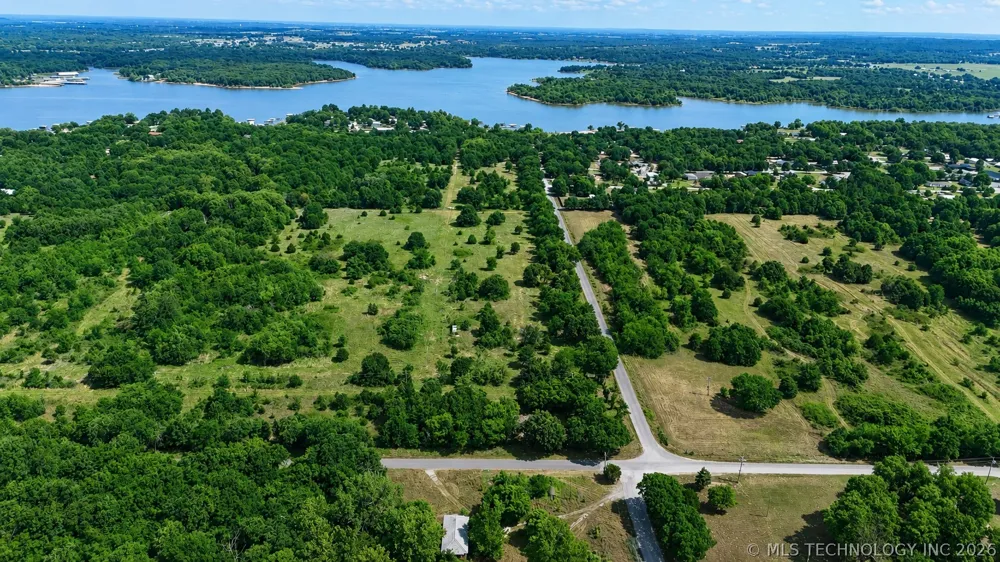 12 E 1170 ROAD Eufaula, OK 74432