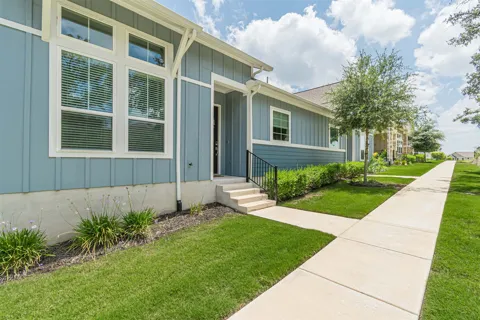 120 Stewart Drive #101
