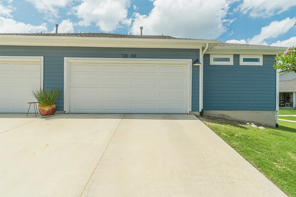 120 Stewart Drive #101 San Marcos, TX 78666