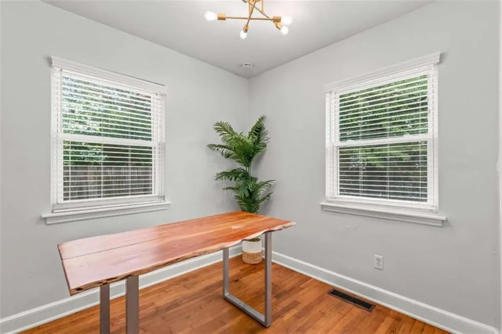 1780 John Calvin Avenue #UNIT R College Park, GA 30337