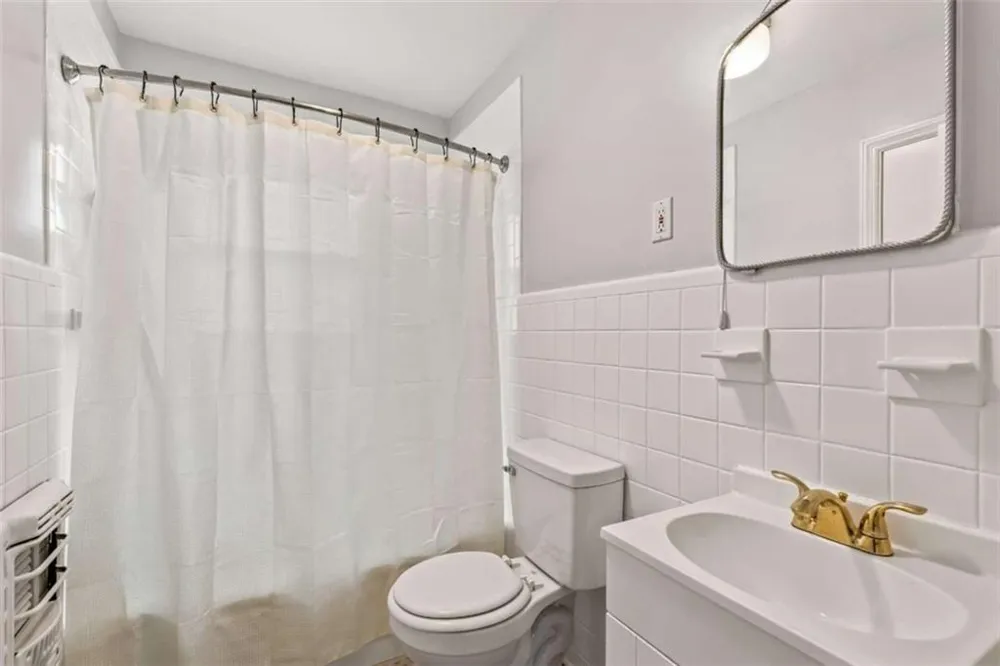 1780 John Calvin Avenue #UNIT R College Park, GA 30337