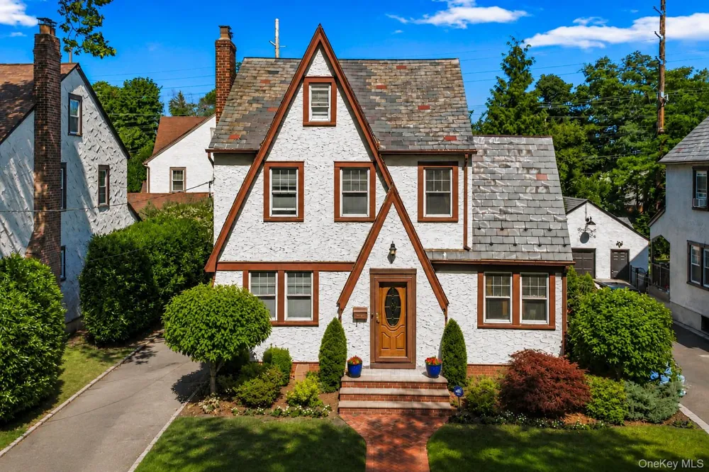 25 Archer Road West Hempstead, NY 11552