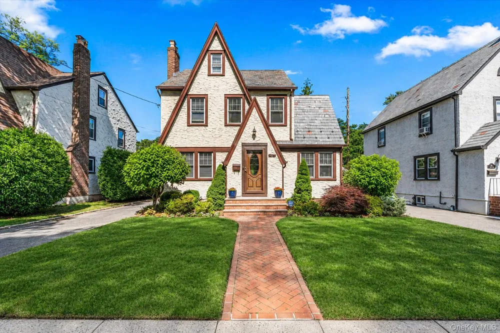 25 Archer Road West Hempstead, NY 11552