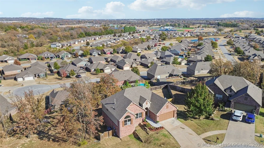 1515 Emily Circle Sapulpa, OK 74066