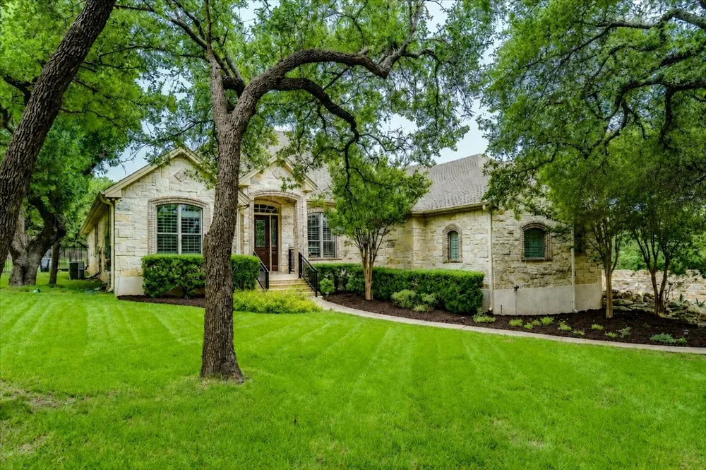 103 Silverstone Drive Georgetown, TX 78633