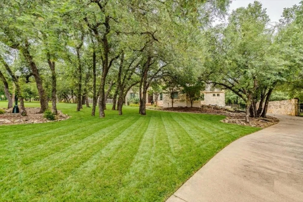 103 Silverstone Drive Georgetown, TX 78633