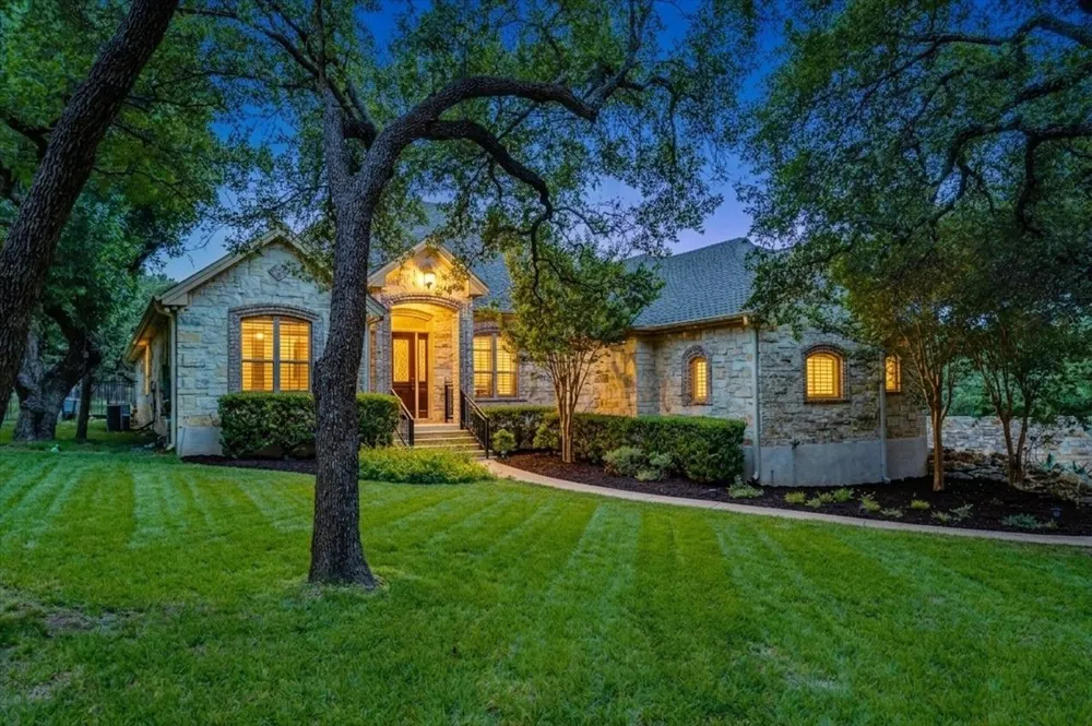 103 Silverstone Drive Georgetown, TX 78633