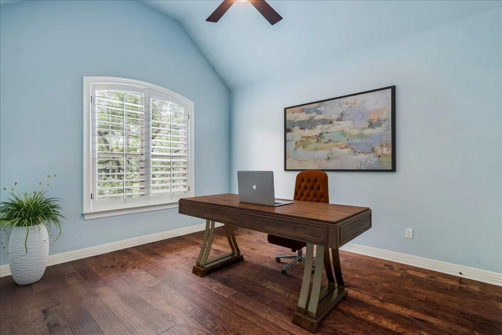 103 Silverstone Drive Georgetown, TX 78633