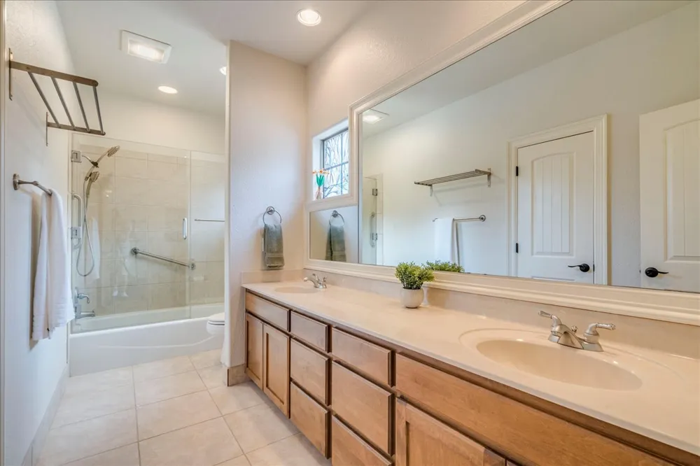 103 Silverstone Drive Georgetown, TX 78633