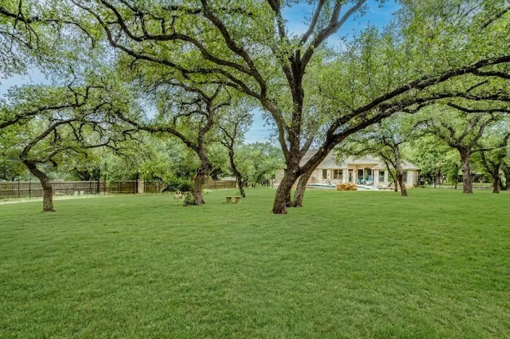 103 Silverstone Drive Georgetown, TX 78633
