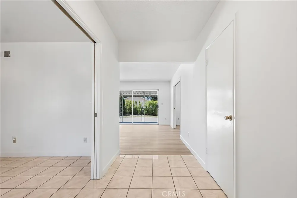 17050 Rinaldi Street Granada Hills, CA 91344