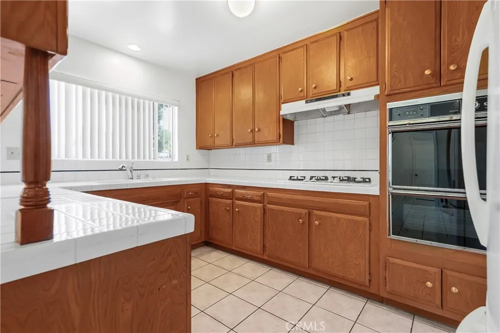 17050 Rinaldi Street Granada Hills, CA 91344