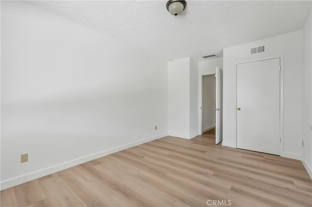 17050 Rinaldi Street Granada Hills, CA 91344