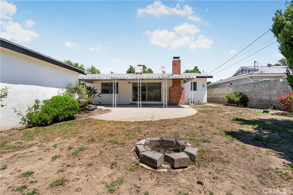 17050 Rinaldi Street Granada Hills, CA 91344
