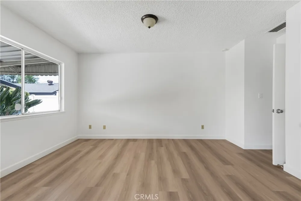 17050 Rinaldi Street Granada Hills, CA 91344