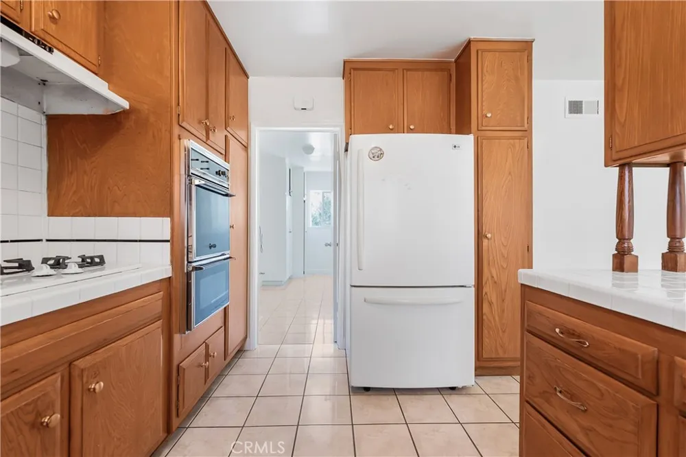 17050 Rinaldi Street Granada Hills, CA 91344