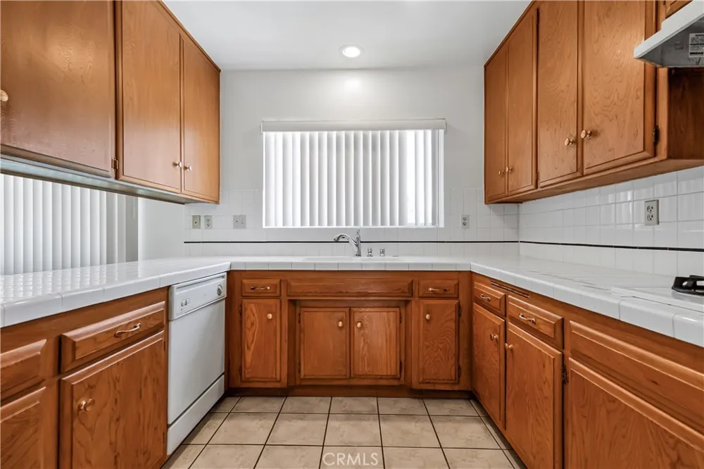 17050 Rinaldi Street Granada Hills, CA 91344