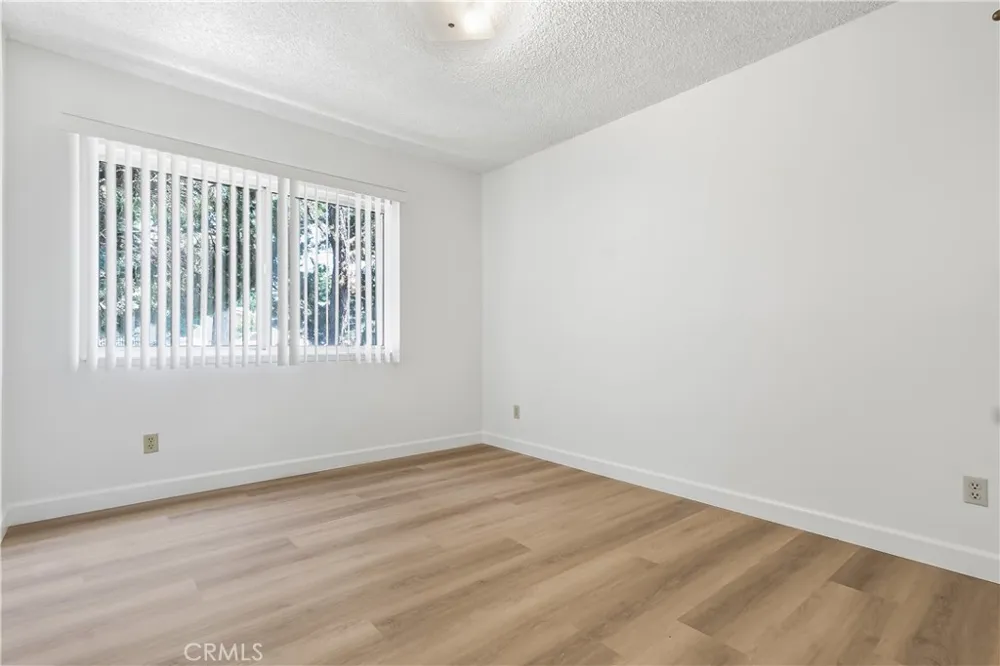 17050 Rinaldi Street Granada Hills, CA 91344