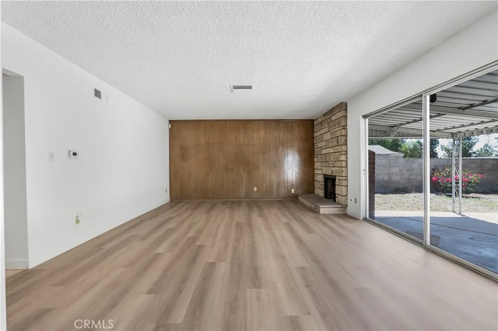 17050 Rinaldi Street Granada Hills, CA 91344