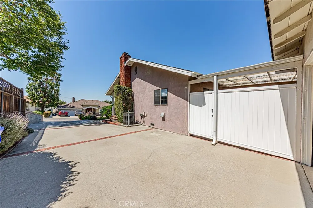 2521 Harmony Place La Crescenta, CA 91214