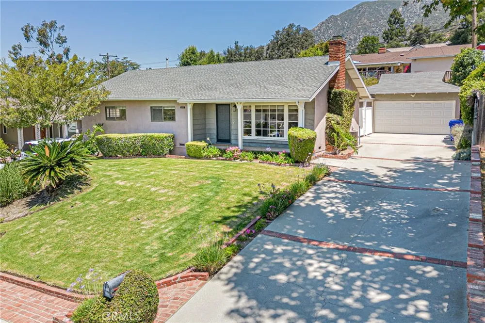 2521 Harmony Place La Crescenta, CA 91214