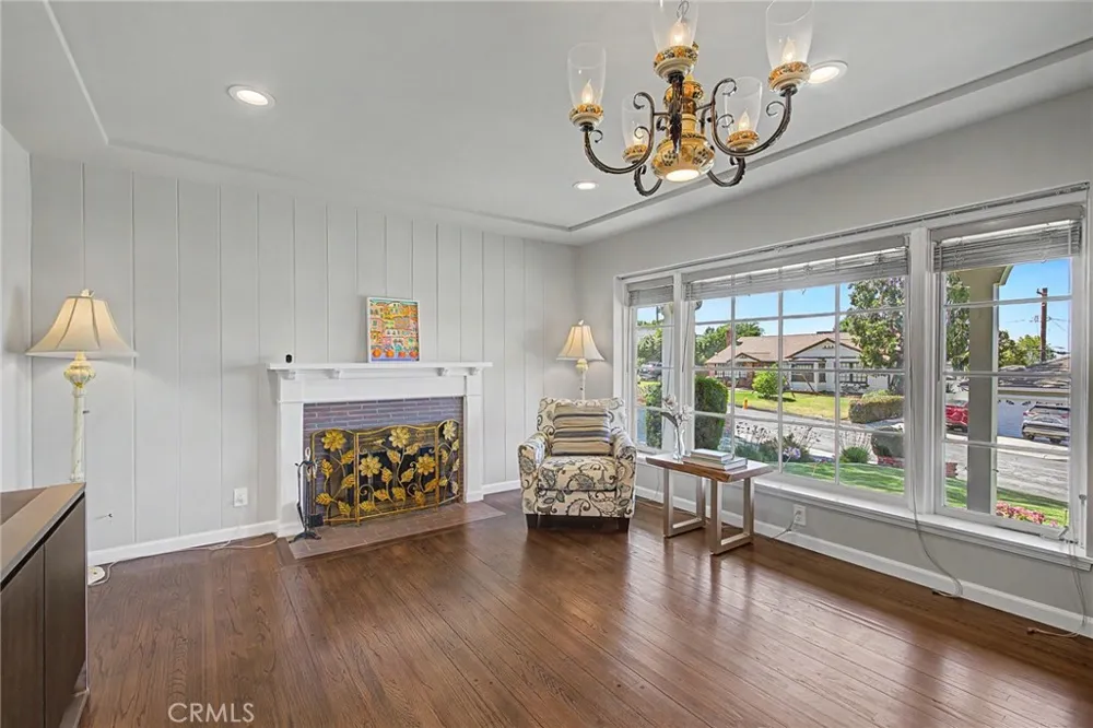 2521 Harmony Place La Crescenta, CA 91214