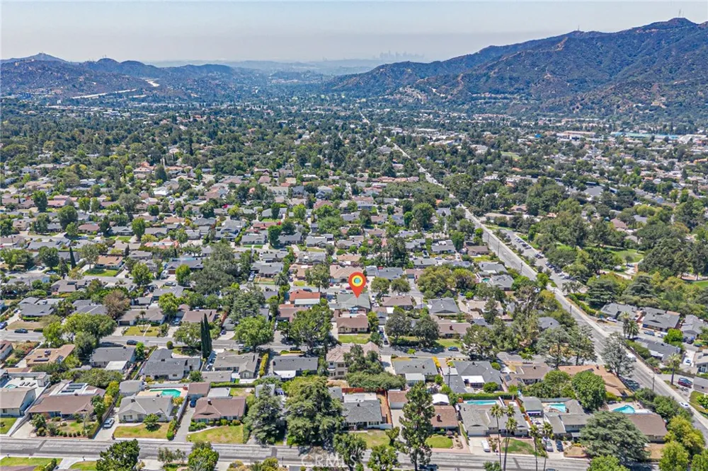 2521 Harmony Place La Crescenta, CA 91214