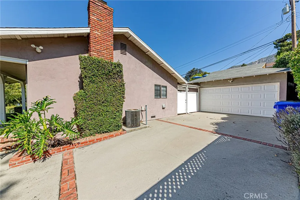 2521 Harmony Place La Crescenta, CA 91214