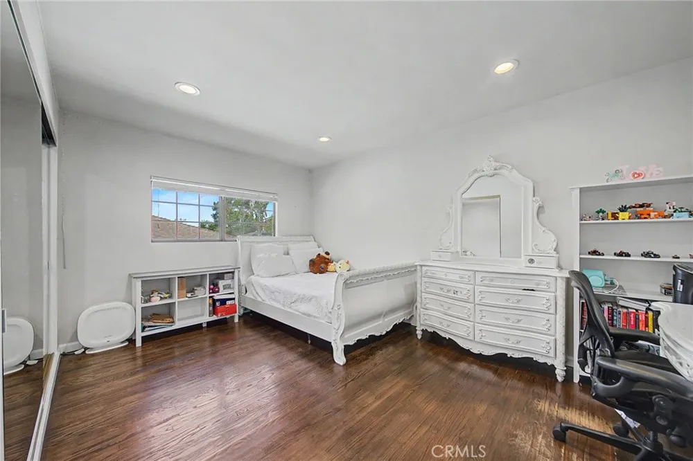 2521 Harmony Place La Crescenta, CA 91214