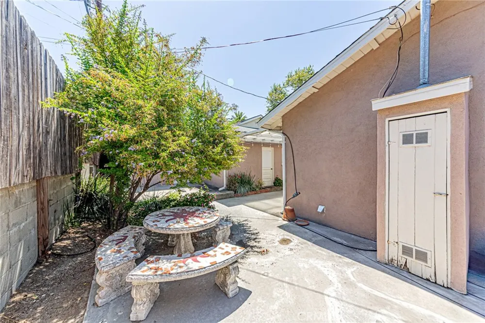 2521 Harmony Place La Crescenta, CA 91214