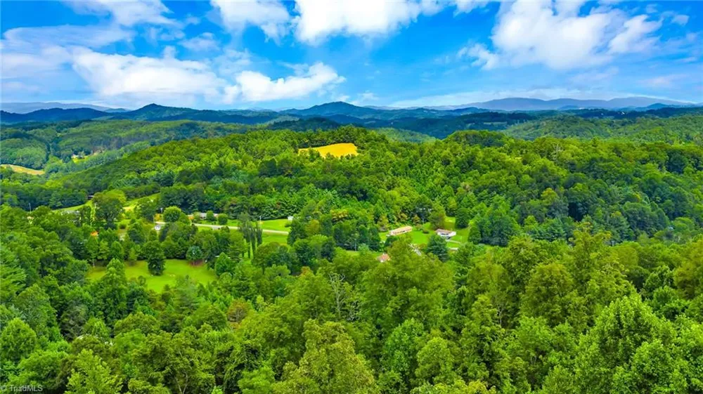TBD Deep Ford Road Lansing, NC 28642