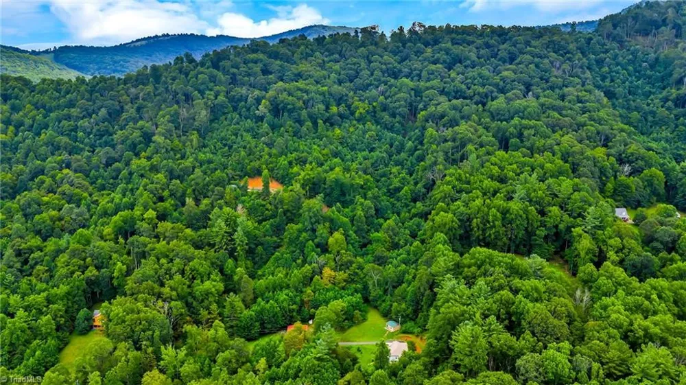 TBD Deep Ford Road Lansing, NC 28642