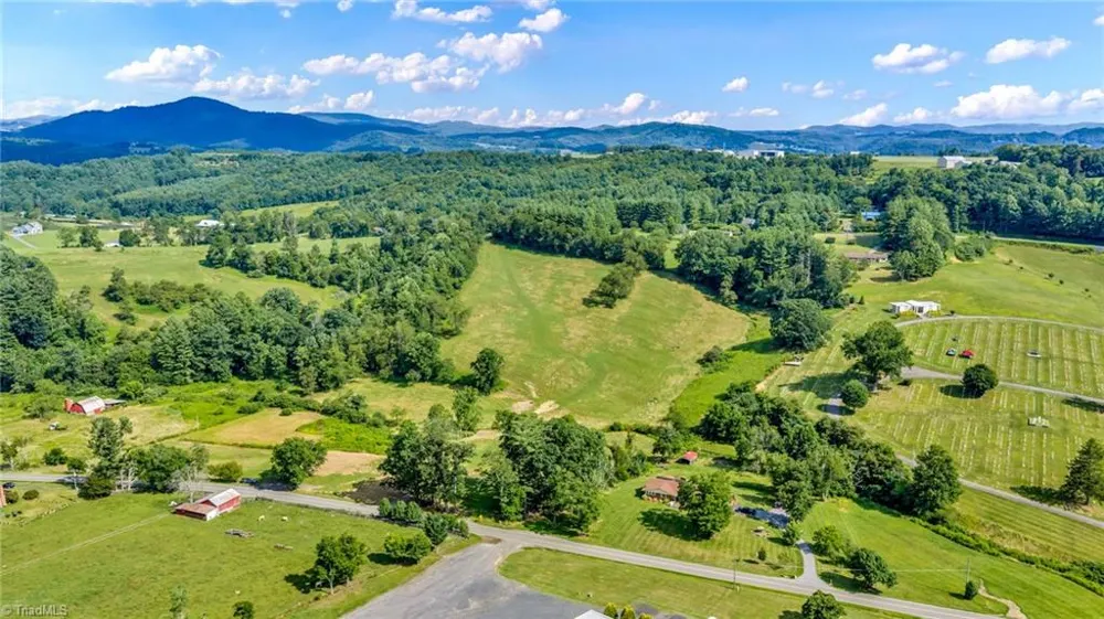 3630 US Highway 221 Jefferson, NC 28640