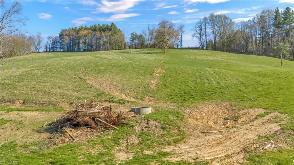 3630 US Highway 221 Jefferson, NC 28640