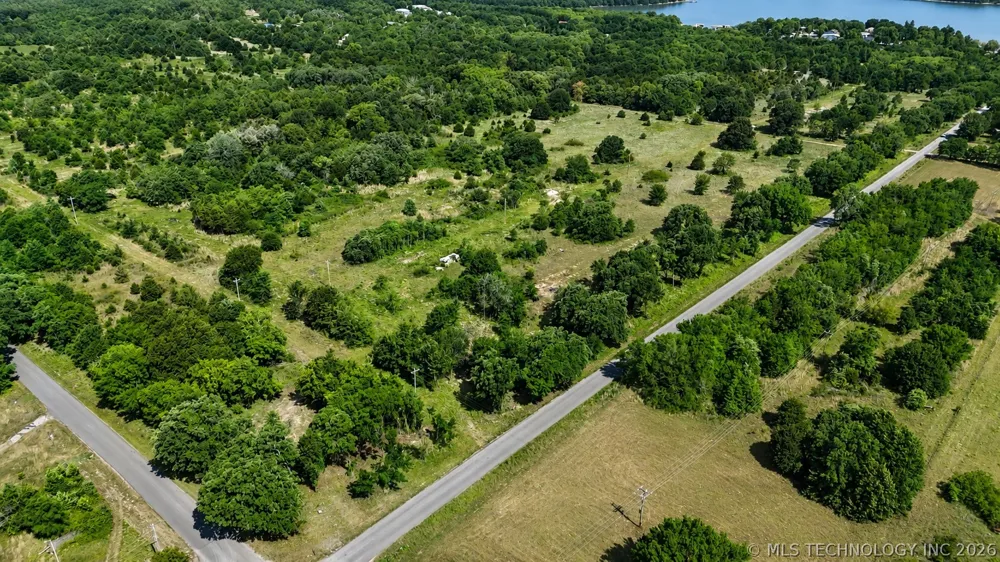 7 E 1170 ROAD Eufaula, OK 74432