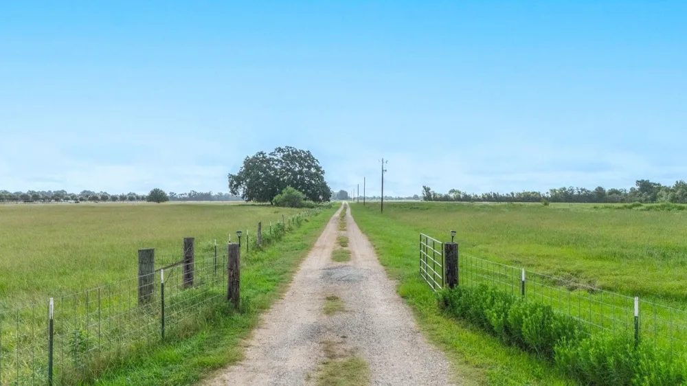 28618 Fm 362 Waller, TX 77484