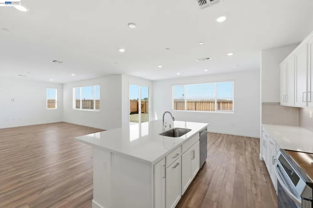 1028 Bluebell Circle Discovery Bay, CA 94505