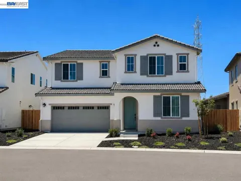 1028 Bluebell Circle