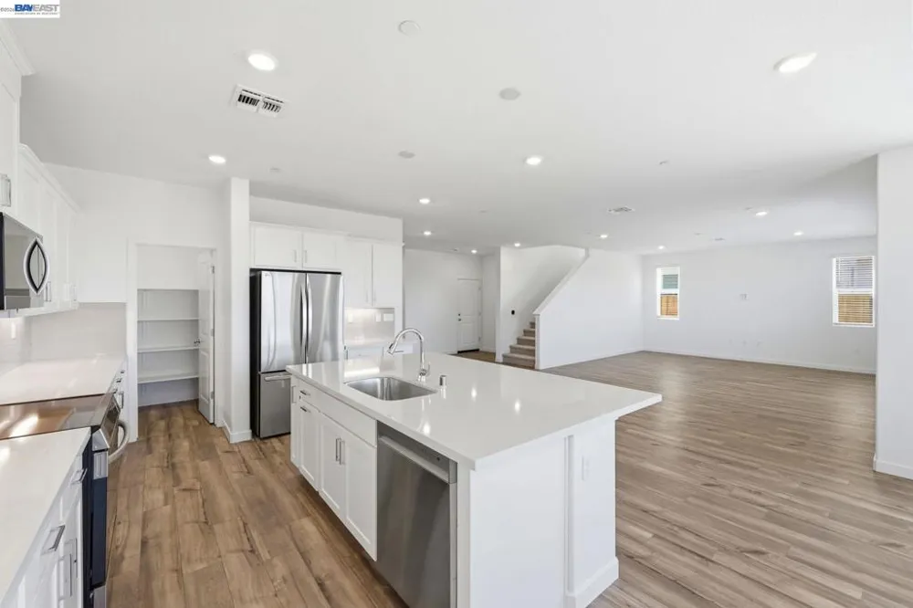 1028 Bluebell Circle Discovery Bay, CA 94505
