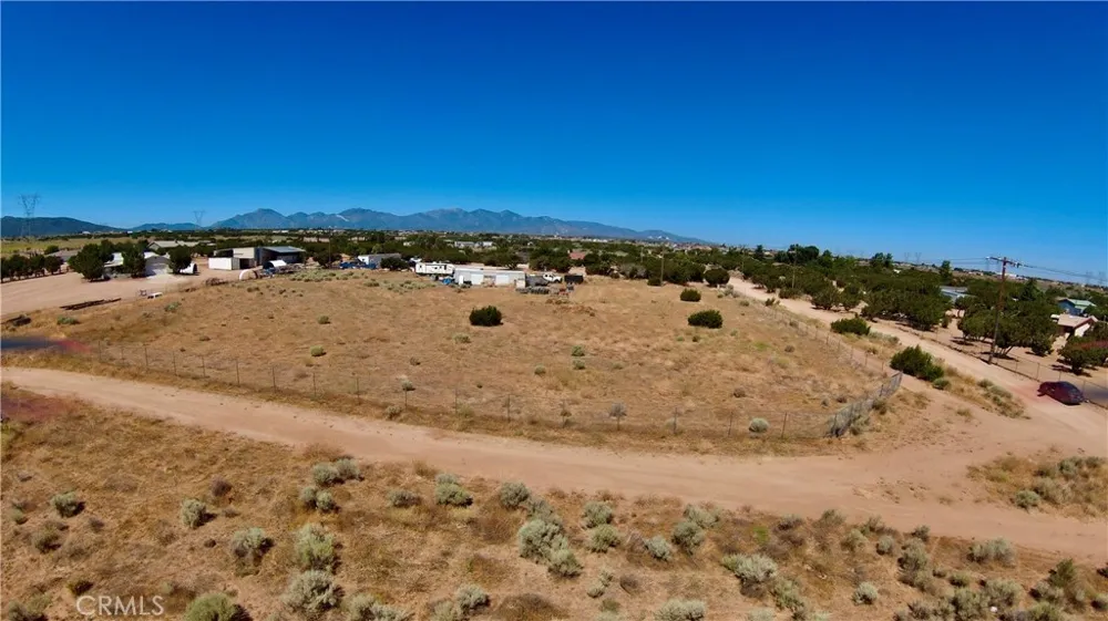 12897 Belmont Oak Hills, CA 92344