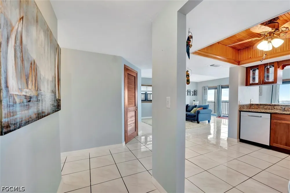 Clifford Street #1001 Fort Myers, FL 33901