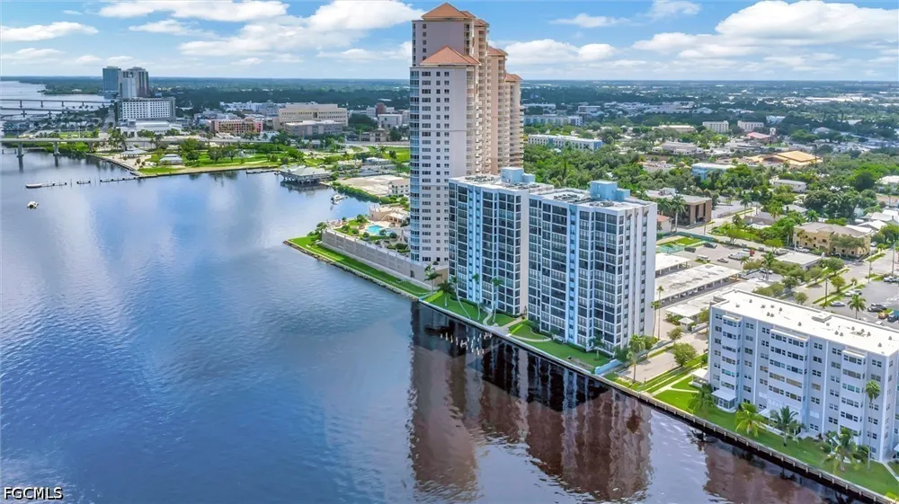 Clifford Street #1001 Fort Myers, FL 33901