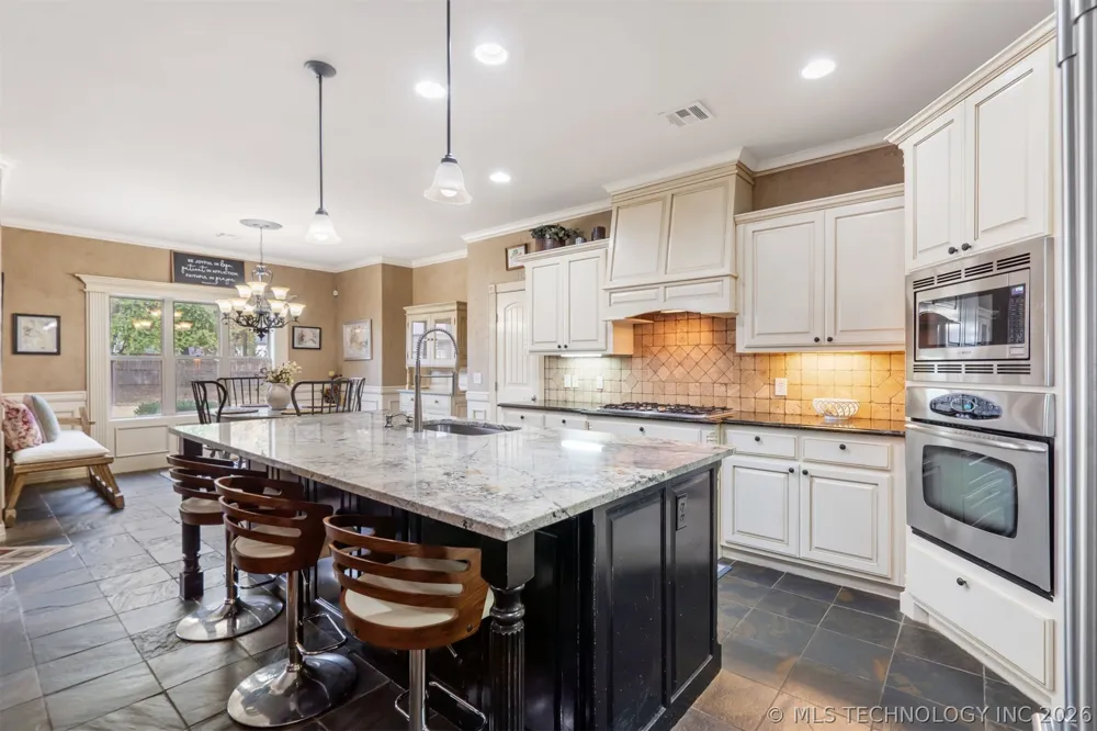 2317 E 138th Street S Bixby, OK 74008