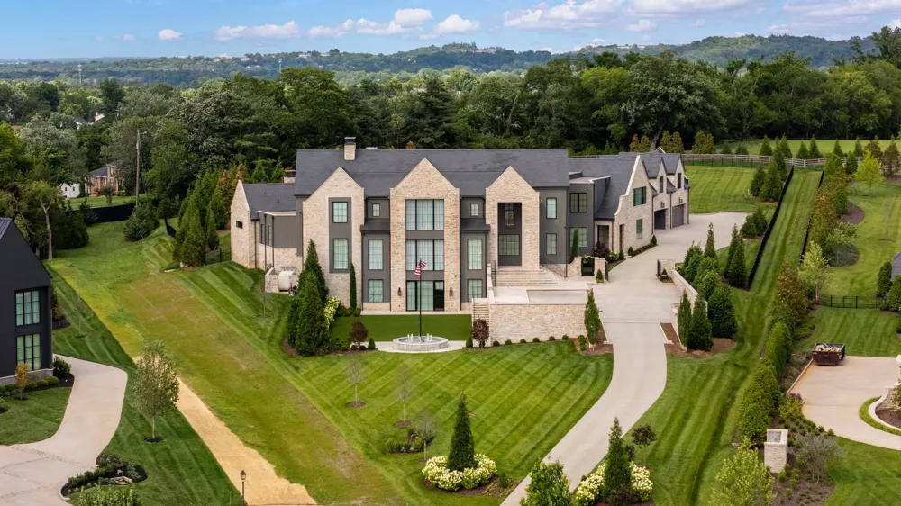 9237 Nina Ct Brentwood, TN 37027