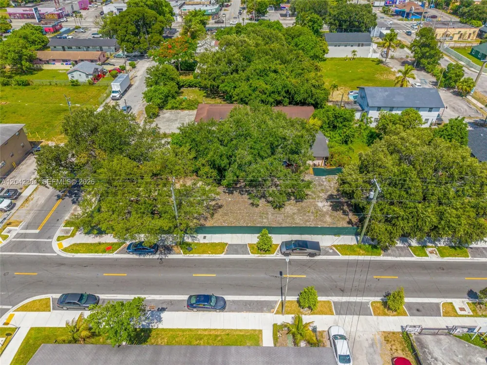 605 NW 65th St Miami, FL 33150